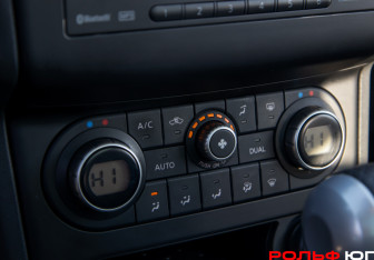 Подержанный автомобиль Nissan Qashqai+2 2010 года (13 фото)