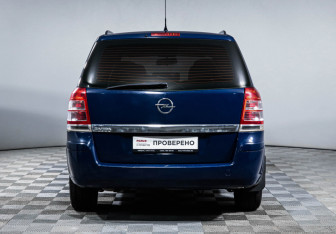Подержанный автомобиль Opel Zafira Compactvan 2012 года (6 фото)