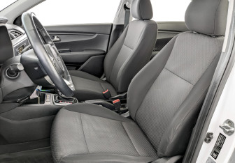 Подержанный автомобиль Kia Rio Sedan 2021 года (20 фото)