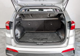 Подержанный автомобиль Hyundai Creta 2019 года (9 фото)