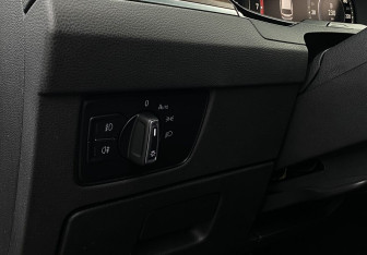 Подержанный автомобиль Volkswagen Passat Wagon 2018 года (22 фото)