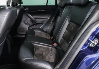 Подержанный автомобиль Skoda Octavia Wagon 2013 года (14 фото)