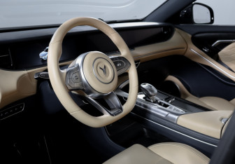 Подержанный автомобиль Voyah Free 2023 года (14 фото)