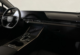 Подержанный автомобиль Omoda C5 2023 года (9 фото)
