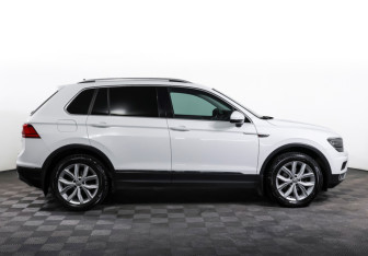 Подержанный автомобиль Volkswagen Tiguan 2017 года (4 фото)