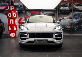 Новый Porsche Cayenne 2025 (2 фото)
