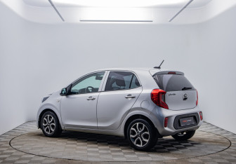 Подержанный автомобиль Kia Picanto 2021 года (7 фото)