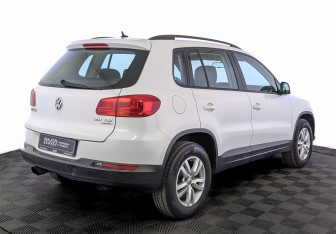 Подержанный автомобиль Volkswagen Tiguan 2014 года (5 фото)