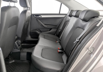 Подержанный автомобиль Jetta VA3 2022 года (12 фото)