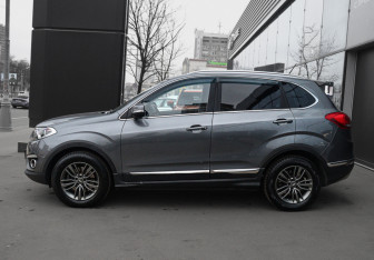 Подержанный автомобиль Chery Tiggo 5 2018 года (8 фото)