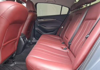 Подержанный автомобиль Mazda 6 Sedan 2021 года (12 фото)