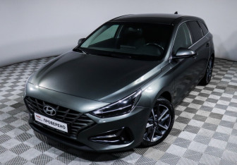 Подержанный автомобиль Hyundai i30 Wagon 2022 года (16 фото)