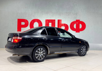 Подержанный автомобиль Nissan Almera Sedan 2005 года (4 фото)