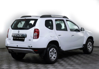 Подержанный автомобиль Renault Duster 2012 года (5 фото)