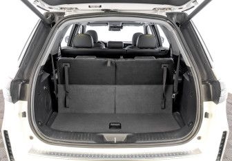 Подержанный автомобиль Changan CS95 2023 года (10 фото)