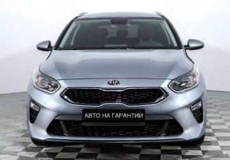 Подержанный автомобиль Kia Ceed Wagon 2021 года (2 фото)