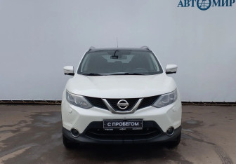 Подержанный автомобиль Nissan Qashqai 2014 года (2 фото)