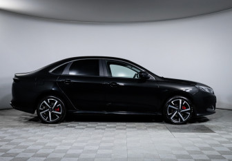 Подержанный автомобиль Kaiyi E5 2023 года (4 фото)