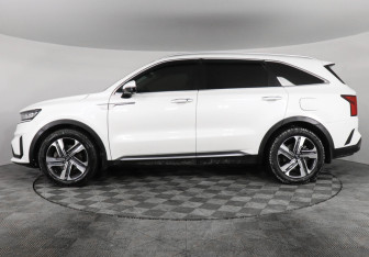 Подержанный автомобиль Kia Sorento 2020 года (8 фото)