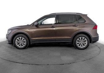 Подержанный автомобиль Volkswagen Tiguan 2020 года (8 фото)