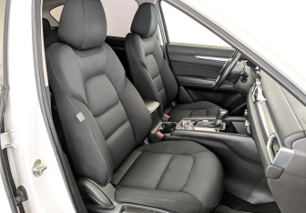 Подержанный автомобиль Mazda CX-5 2017 года (24 фото)