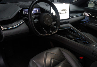 Подержанный автомобиль Zeekr 001 2023 года (12 фото)