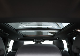 Подержанный автомобиль Land Rover Range Rover Sport 2014 года (19 фото)