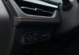 Подержанный автомобиль Changan UNI-K 2022 года (25 фото)