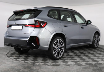 Новый BMW X1 2025 (2 фото)