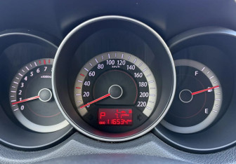 Подержанный автомобиль Kia Cerato Sedan 2010 года (12 фото)