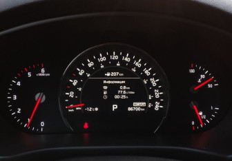 Подержанный автомобиль Kia Sorento 2019 года (14 фото)