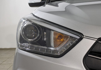 Подержанный автомобиль Hyundai Creta 2019 года (11 фото)