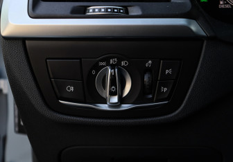 Подержанный автомобиль BMW X3 2023 года (22 фото)