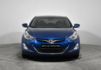 Подержанный автомобиль Hyundai Elantra Sedan 2014 года (2 фото)
