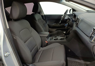 Подержанный автомобиль Kia Sportage 2016 года (25 фото)