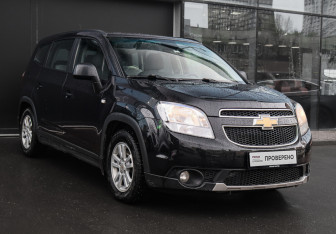 Подержанный автомобиль Chevrolet Orlando 2013 года (3 фото)