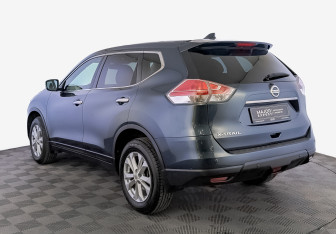 Подержанный автомобиль Nissan X-Trail 2018 года (7 фото)