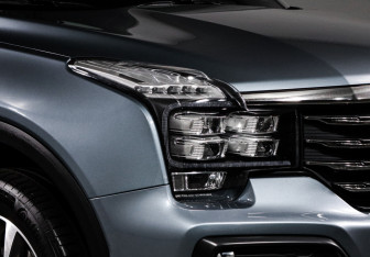 Подержанный автомобиль GAC GS8 2020 года (16 фото)