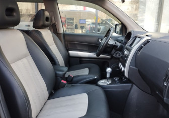 Подержанный автомобиль Nissan X-Trail 2013 года (10 фото)