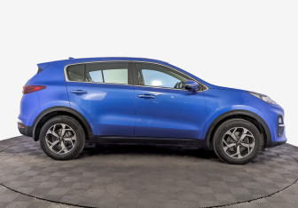 Подержанный автомобиль Kia Sportage 2021 года (4 фото)