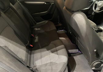 Подержанный автомобиль Volkswagen Passat Sedan 2011 года (11 фото)