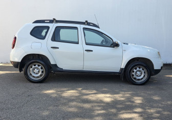 Подержанный автомобиль Renault Duster 2017 года (4 фото)