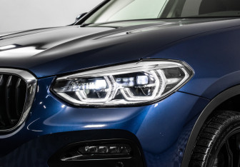 Подержанный автомобиль BMW X4 2021 года (20 фото)