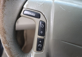 Подержанный автомобиль Volvo S80 2006 года (14 фото)