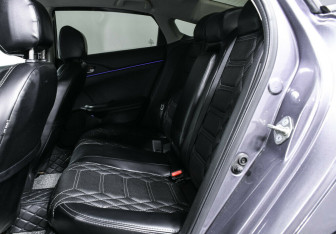 Подержанный автомобиль Honda Civic Sedan 2017 года (9 фото)