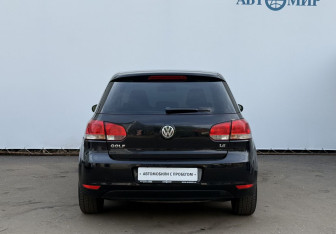 Подержанный автомобиль Volkswagen Golf Hatchback 2011 года (6 фото)