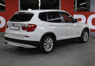 Подержанный автомобиль BMW X3 2014 года (5 фото)