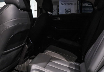 Подержанный автомобиль Omoda S5 2024 года (8 фото)