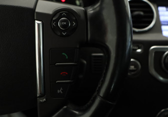 Подержанный автомобиль Land Rover Discovery 2012 года (13 фото)