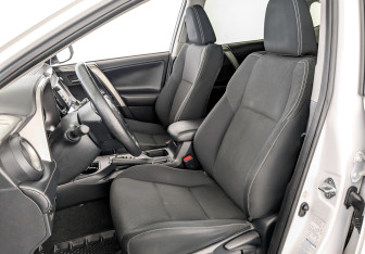 Подержанный автомобиль Toyota RAV4 2019 года (20 фото)